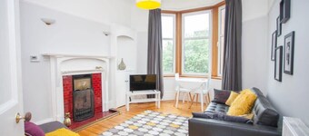 Beautiful Flat in Great West end Location