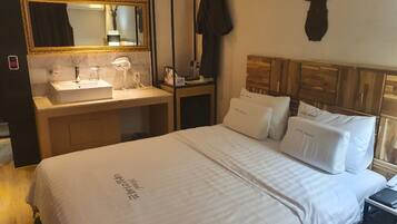 Twin Bed Room | Free WiFi