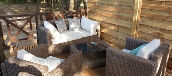 Accommodation in Bonifacian countryside 3km from the city 