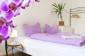 3 bedrooms, WiFi, bed sheets - Apartment with three bedrooms (Leipzig)