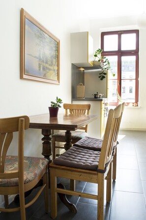 Dining - Apartment with three bedrooms (Leipzig)