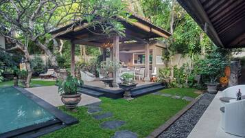 Vila, 2 kamar tidur, kolam renang pribadi (Avalon II) | 1 kamar tidur, brankas, meja kerja, dan setrika/meja setrika