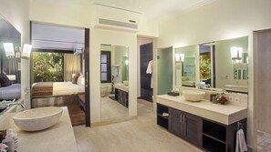 Avalon I | Bathroom | Separate tub and shower, rainfall showerhead, free toiletries