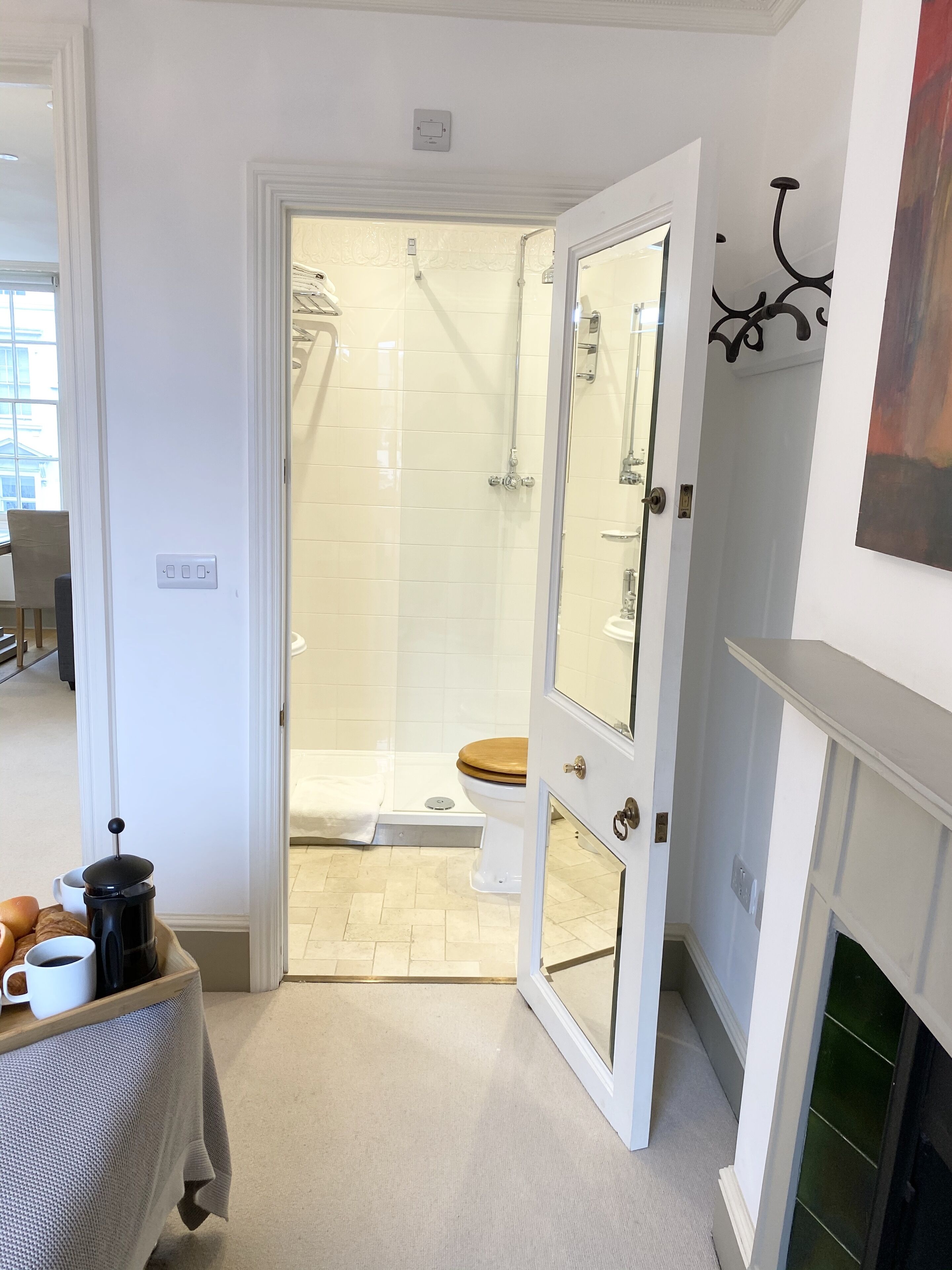 Classic Apartment | Bathroom