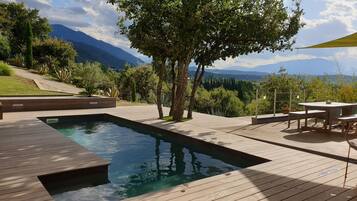 Piscine extérieure, piscine chauffée