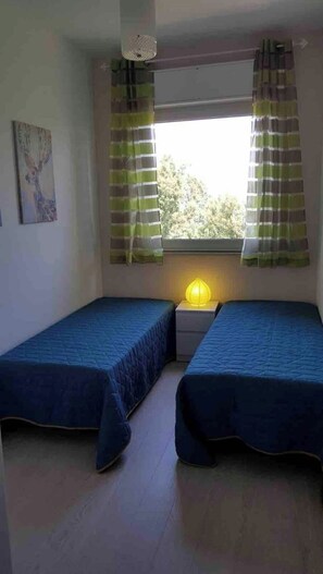 3 bedrooms, iron/ironing board, travel crib, WiFi