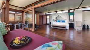 Bendega Rato | Individually decorated, individually furnished, desk, laptop workspace - Bendega Villas (Canggu)