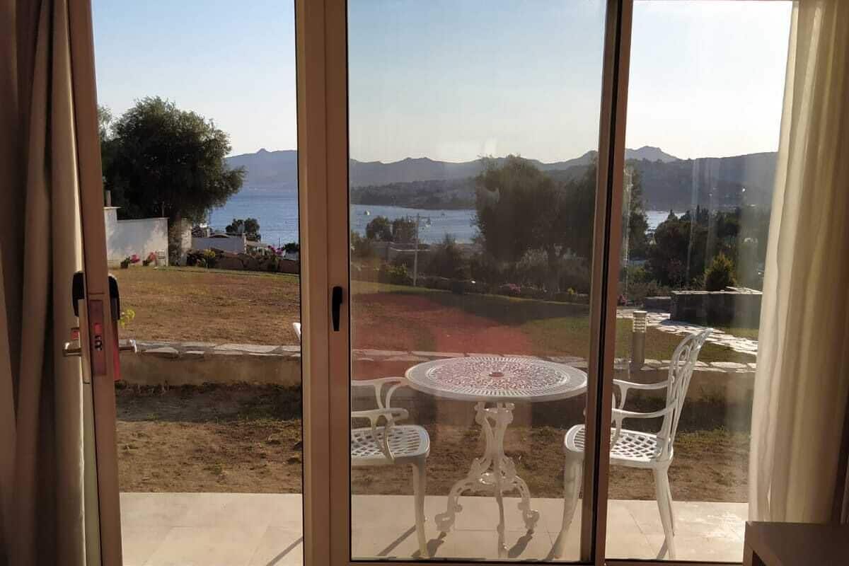 Standard Double Room | Desk, WiFi (free)