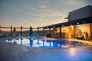 Seasonal outdoor pool - Sestra Suite Hotel (Bodrum)