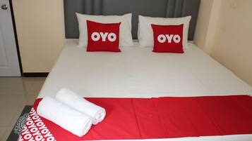 Minibar, desk, free WiFi, bed sheets