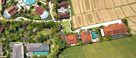 In-room safe, desk, iron/ironing board, free cots/infant beds