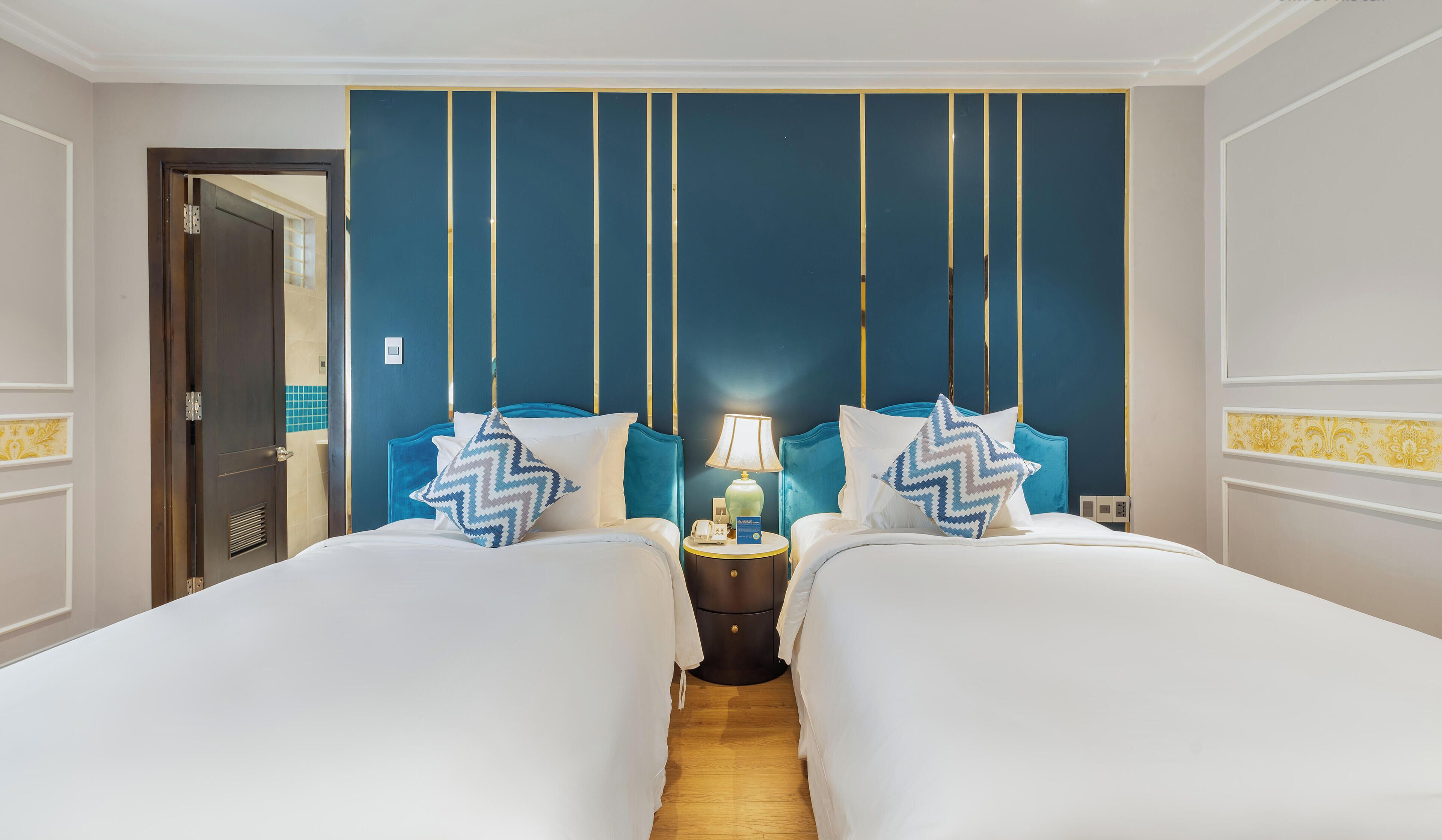 迷你吧、隔音、免费 WiFi、床单