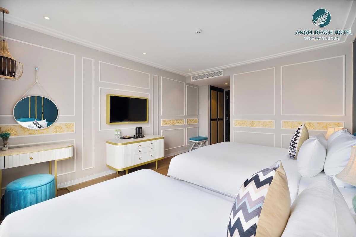 Deluxe Twin Room, City View | Minibar, soundproofing, free WiFi, bed sheets