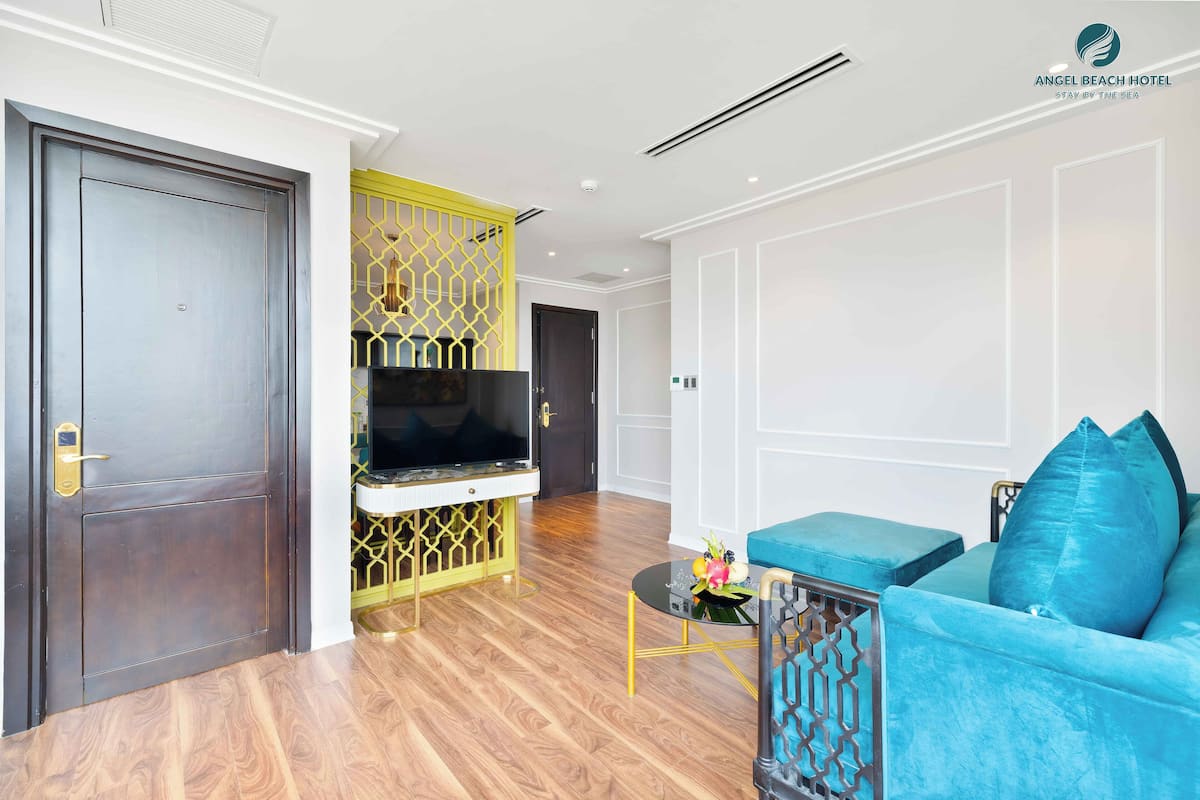 Apartment, 2 Bedrooms, Ocean View | Minibar, soundproofing, free WiFi, bed sheets