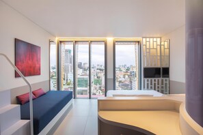 Chambre Deluxe, vue sur la ville (1 King Bed) | Minibar, coffre-fort, bureau