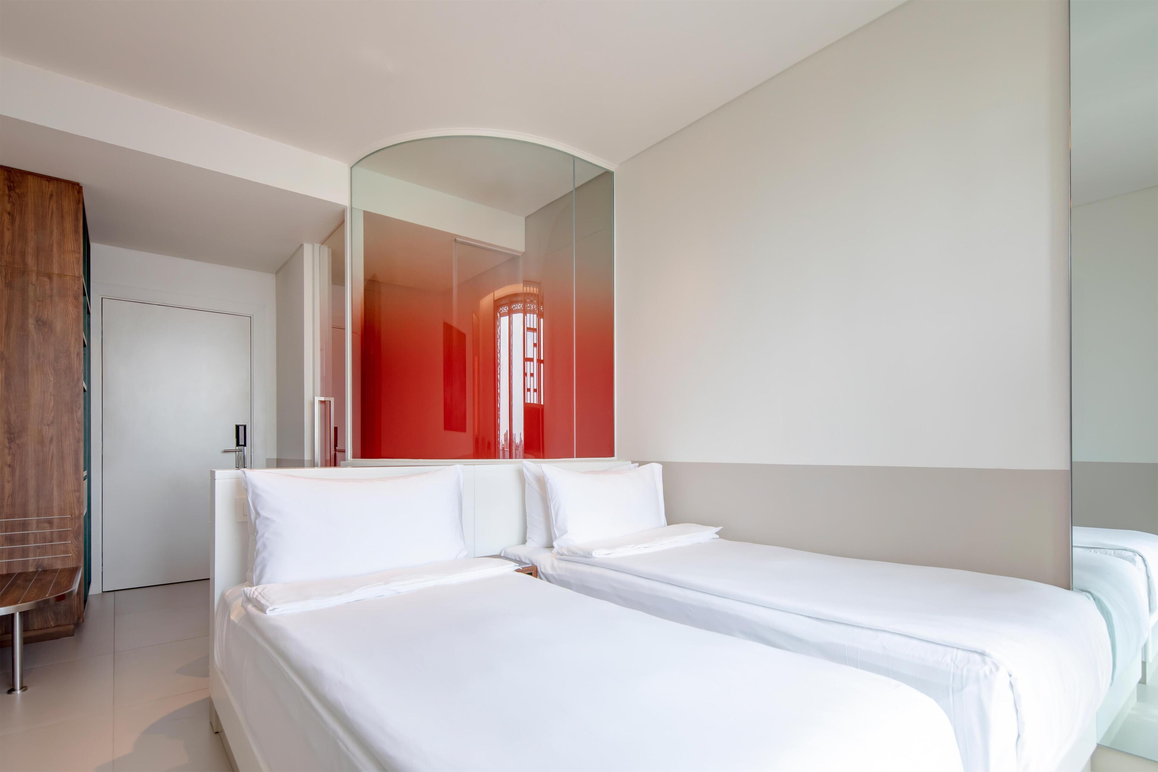 Basic Room, 2 Single Beds | Minibar, in-room safe, desk, laptop workspace