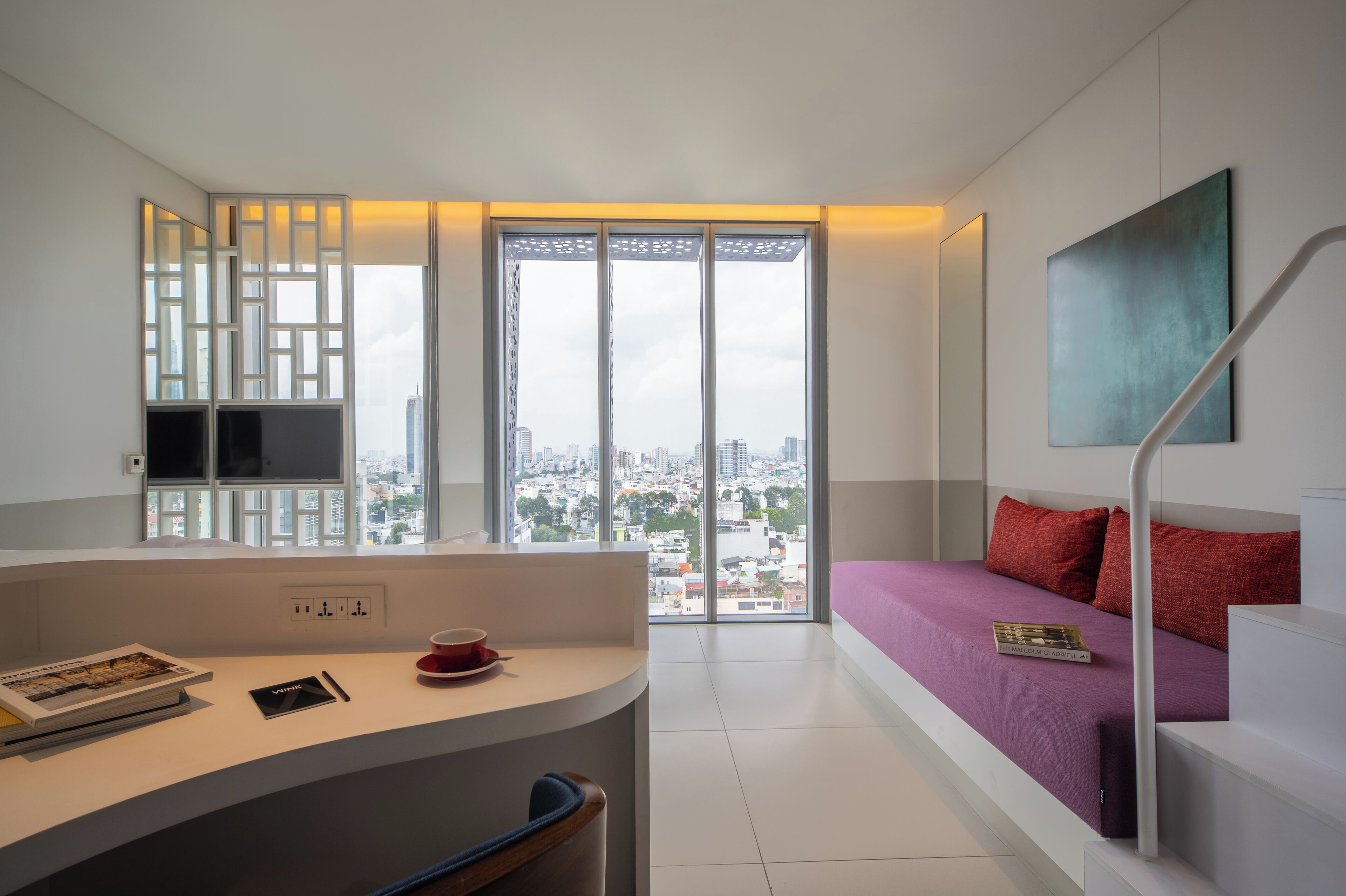 wink luxe cityview | city view