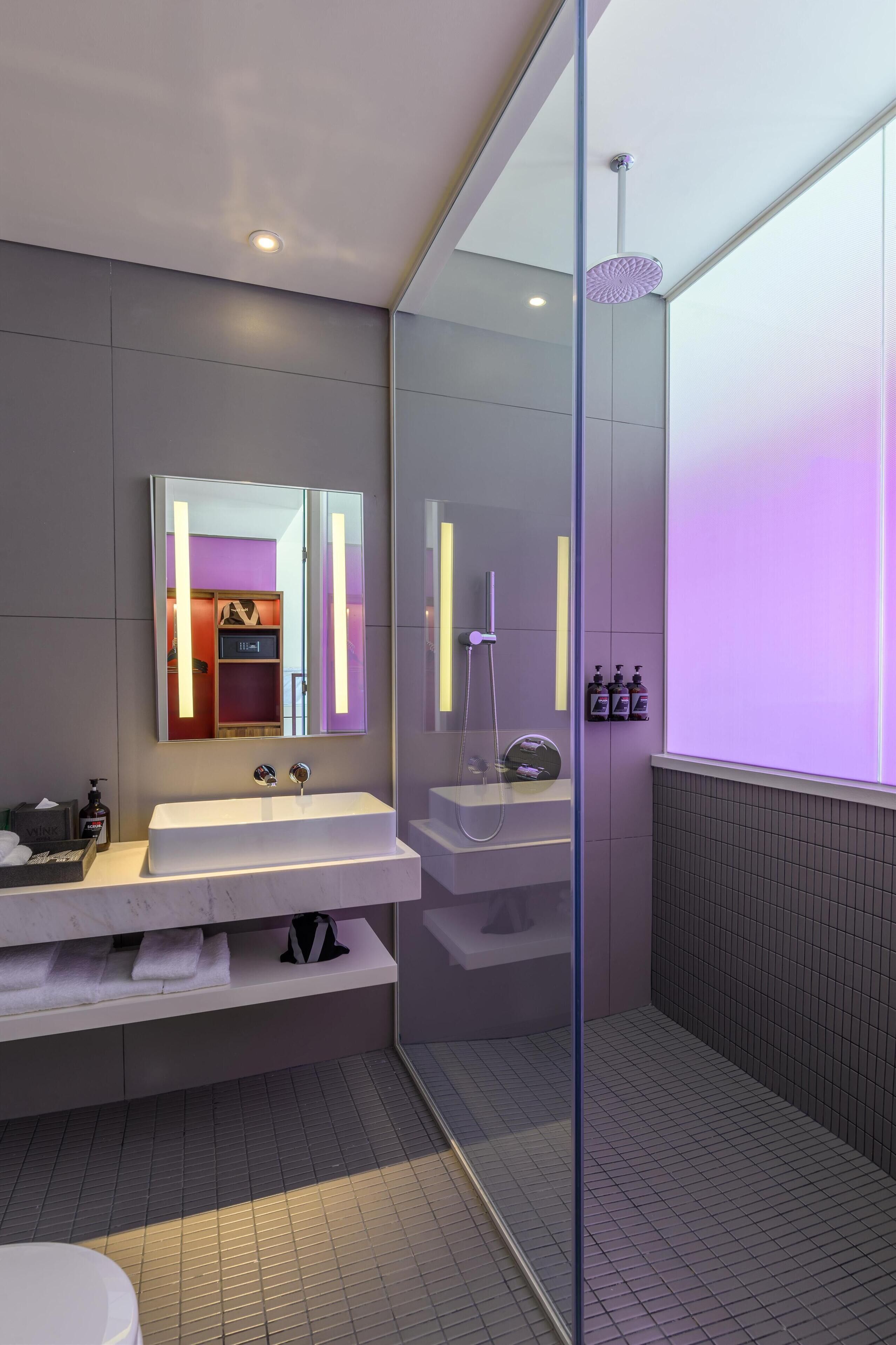 Photo - Wink Saigon Centre, Unscripted by Hyatt - 24 Hours stay