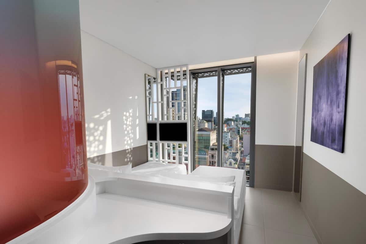 2 Twin Beds, City View | Minibar, caja fuerte, escritorio y espacio para trabajar con un portátil