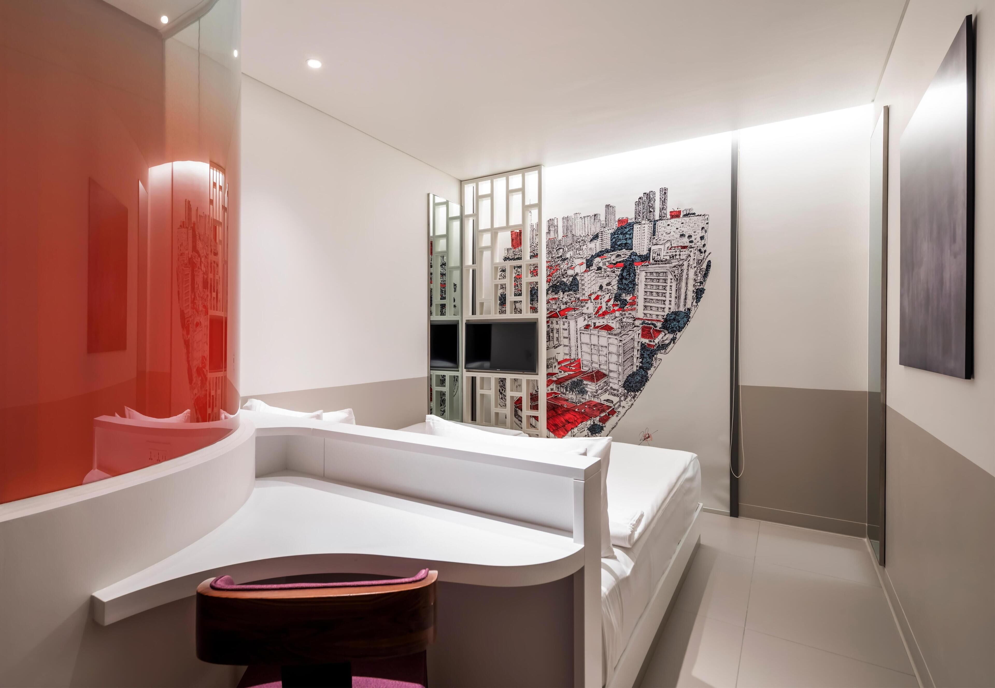 Minibar, két bảo mật tại phòng, bàn 