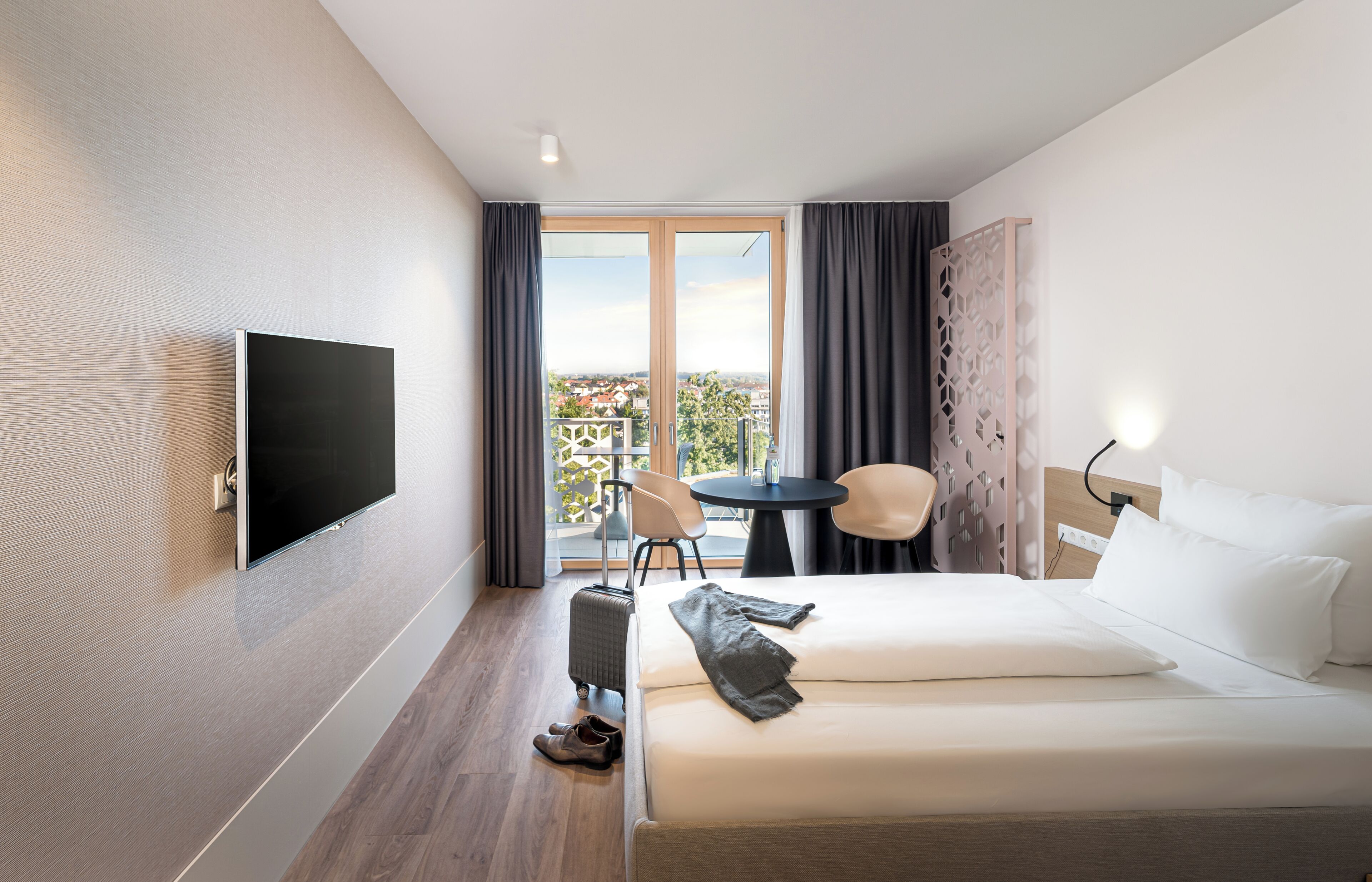 Comfort-Einzelzimmer, Balkon | Zimmersafe, Schreibtisch, laptopgeeigneter Arbeitsplatz