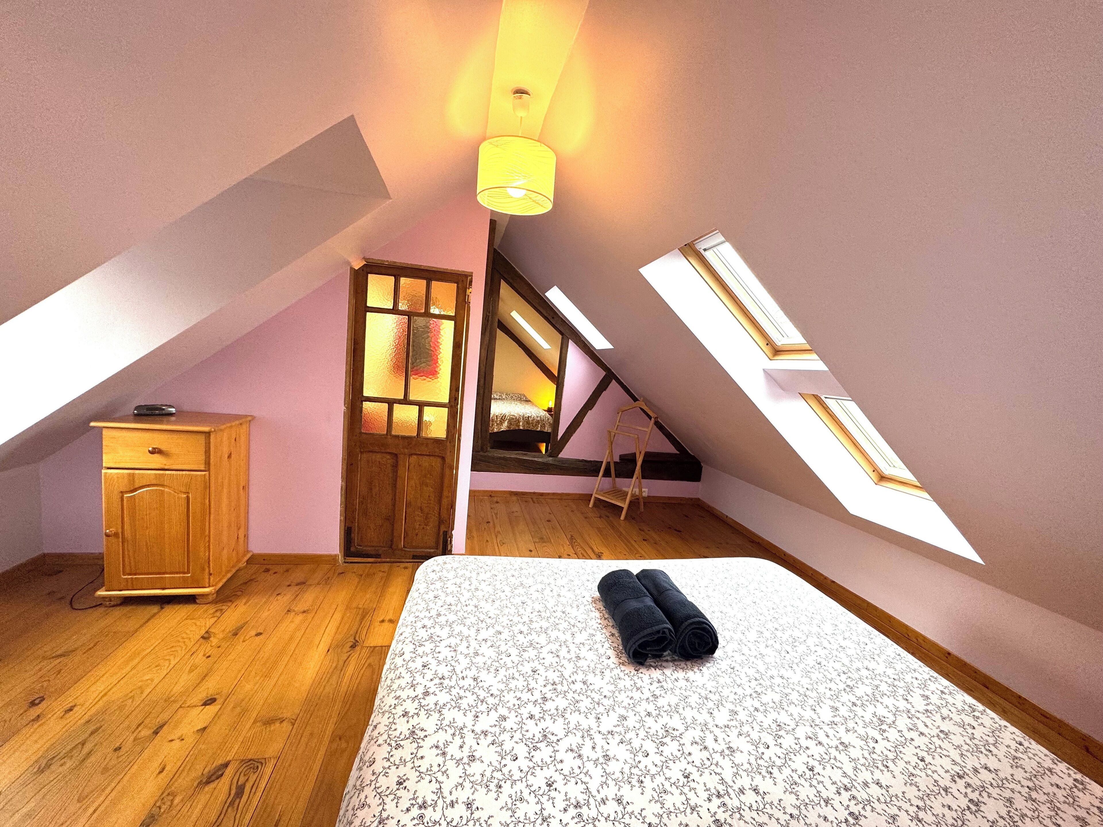 3 chambres, fer et planche à repasser, lit parapluie, Wi-Fi gratuit