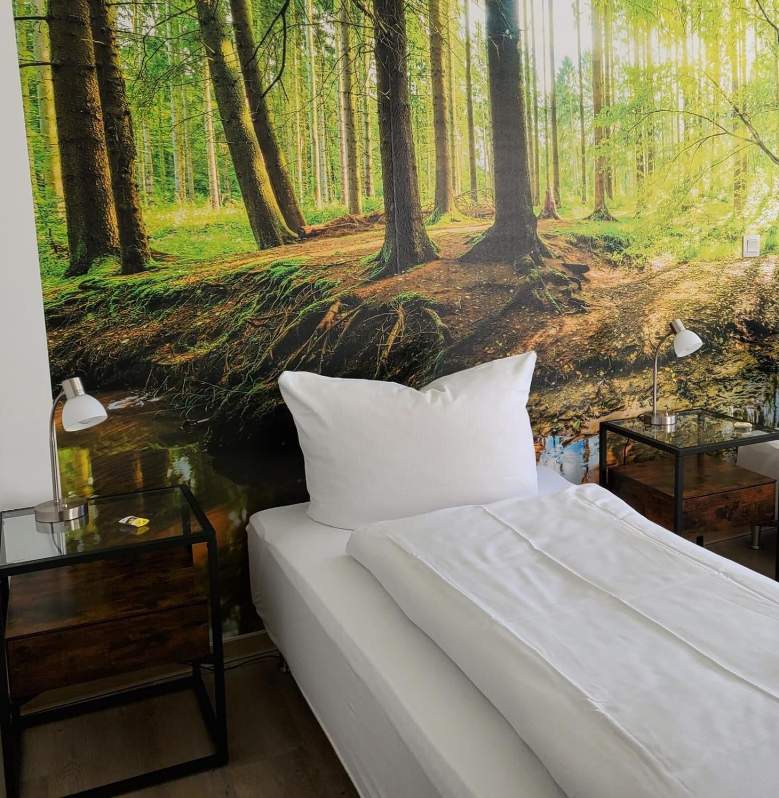 1 bedroom, premium bedding, individually decorated