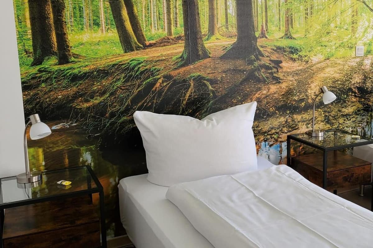 1 bedroom, premium bedding, individually decorated