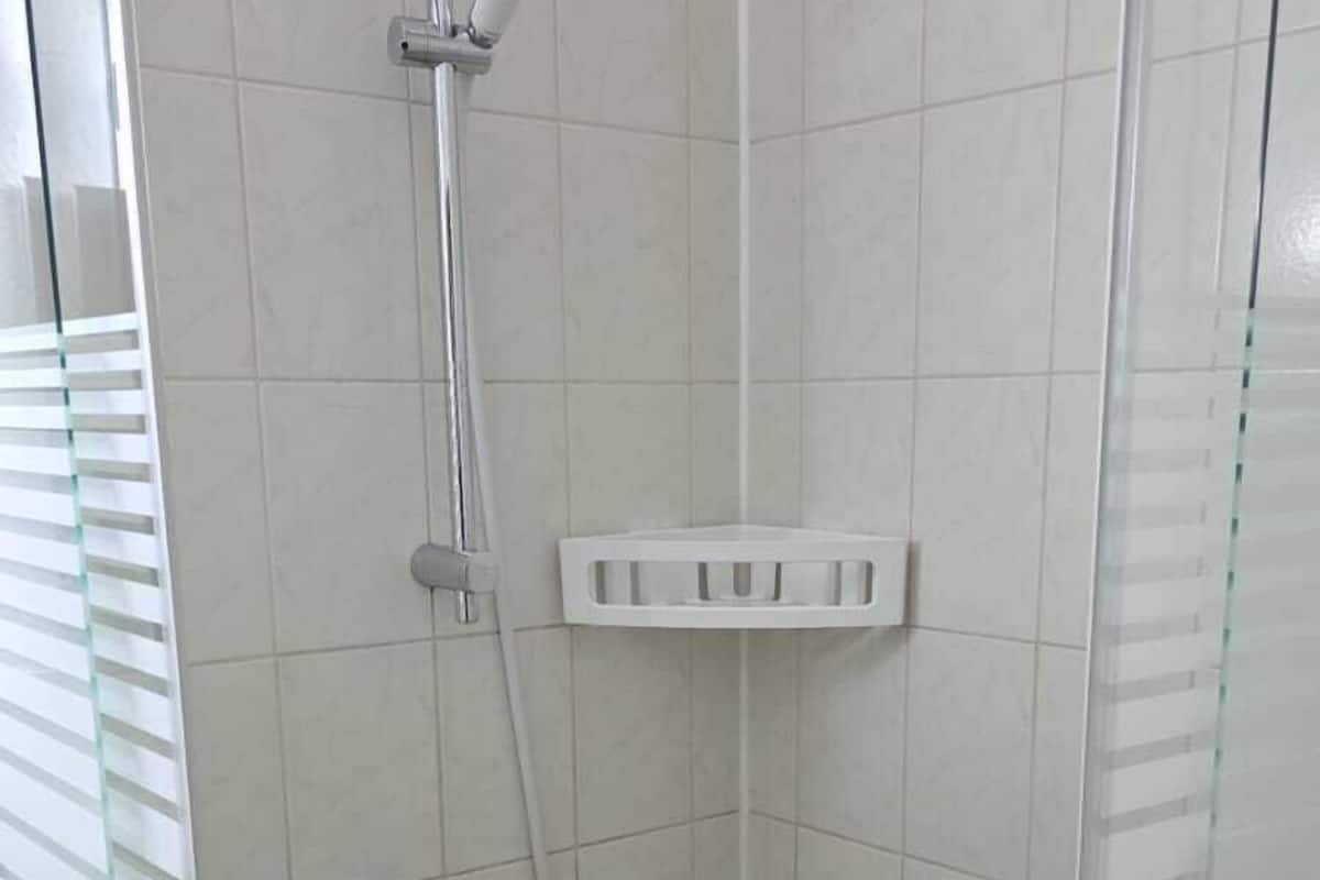 shower, hydromassage showerhead, eco-friendly toiletries, hair dryer