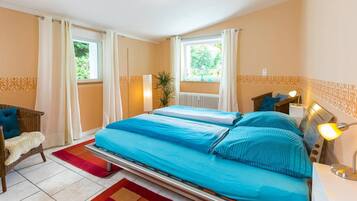 1 dormitori, planxa i posts de planxar, wifi gratuïta i roba de llit