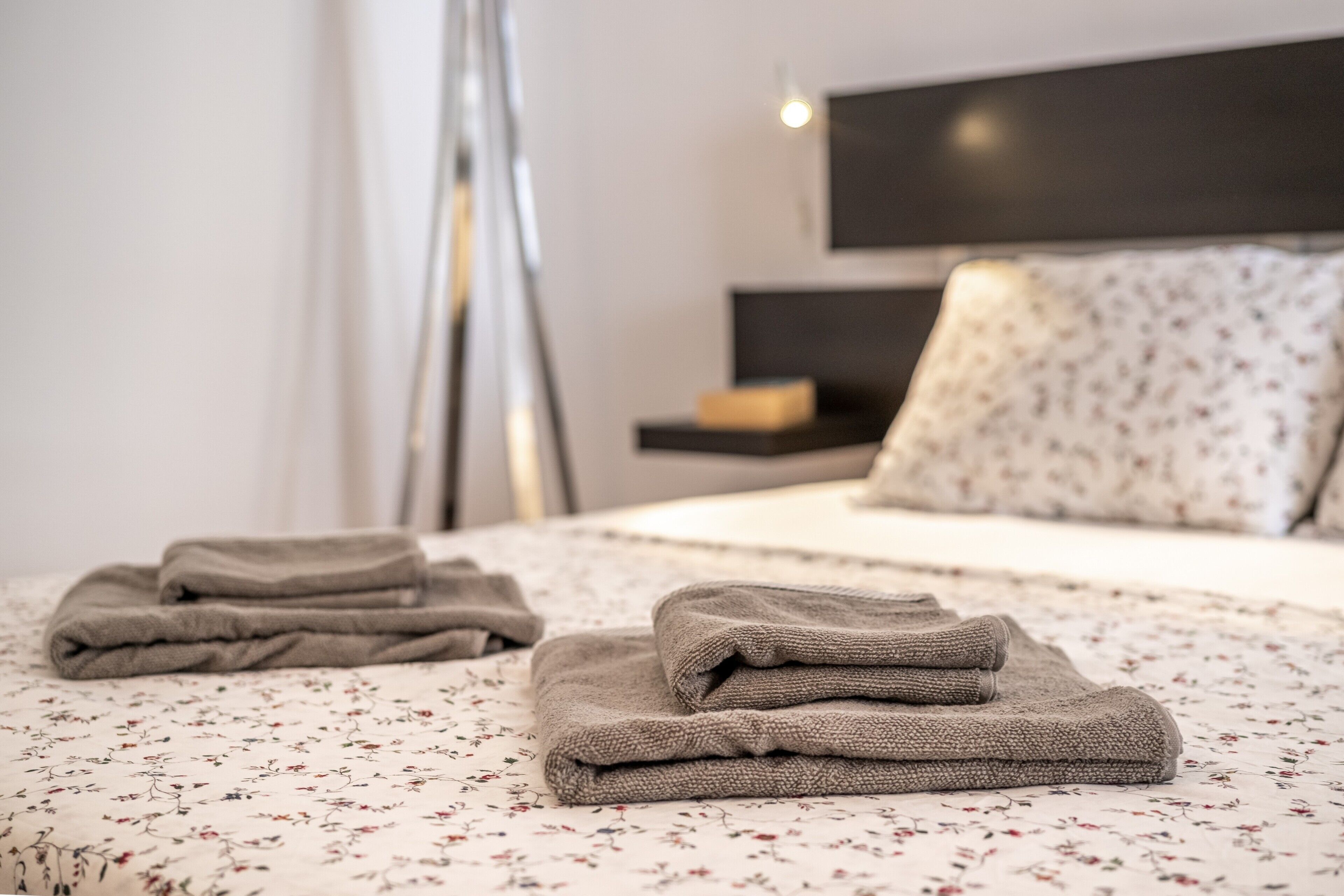 1 soverom, strykejern/-brett, wi-fi (inkludert) og sengetøy