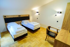 Exclusive Apartment | In-room safe, individually decorated, individually furnished, desk