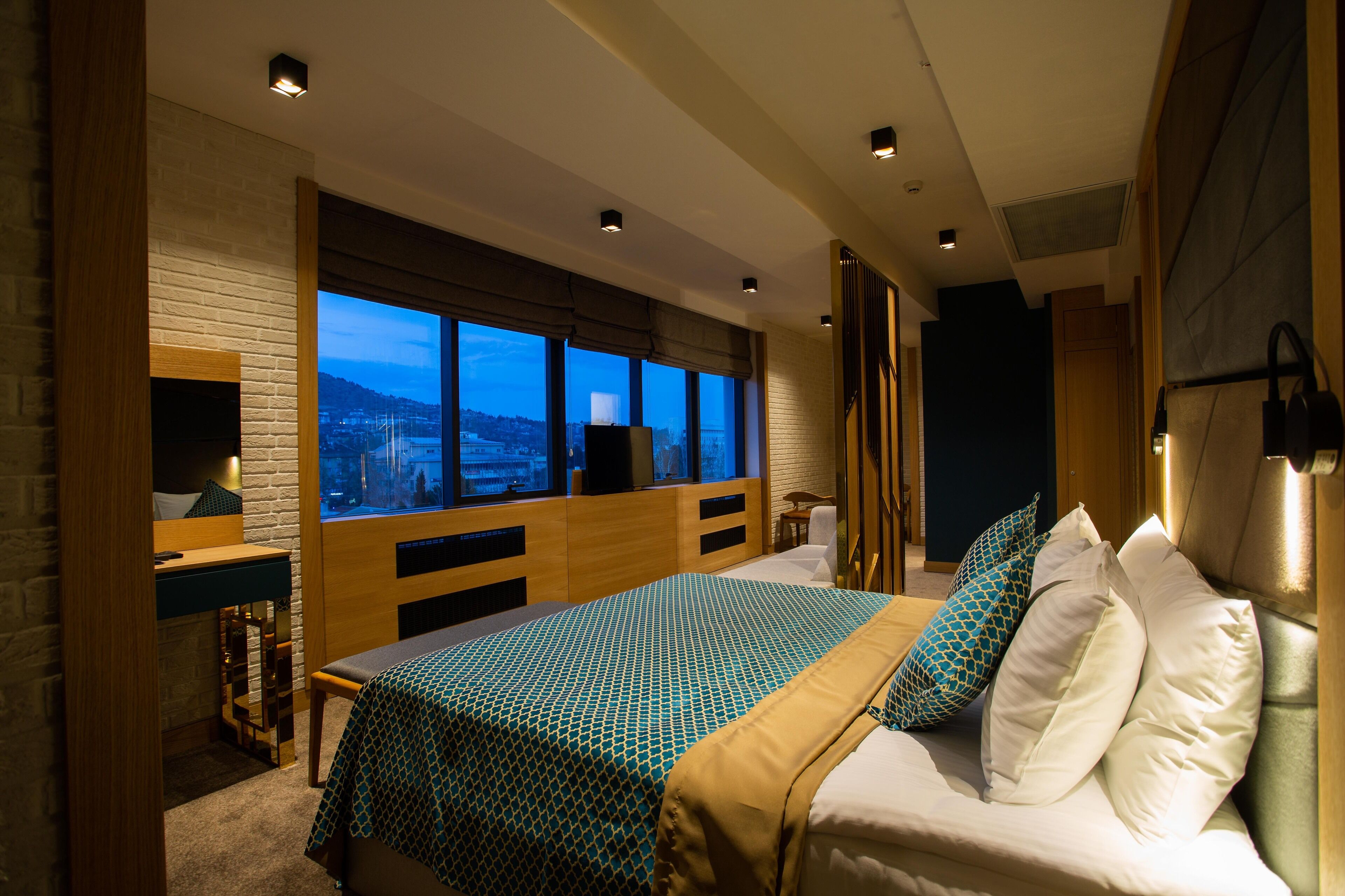 Prestij Oda | Minibar, desk, free WiFi