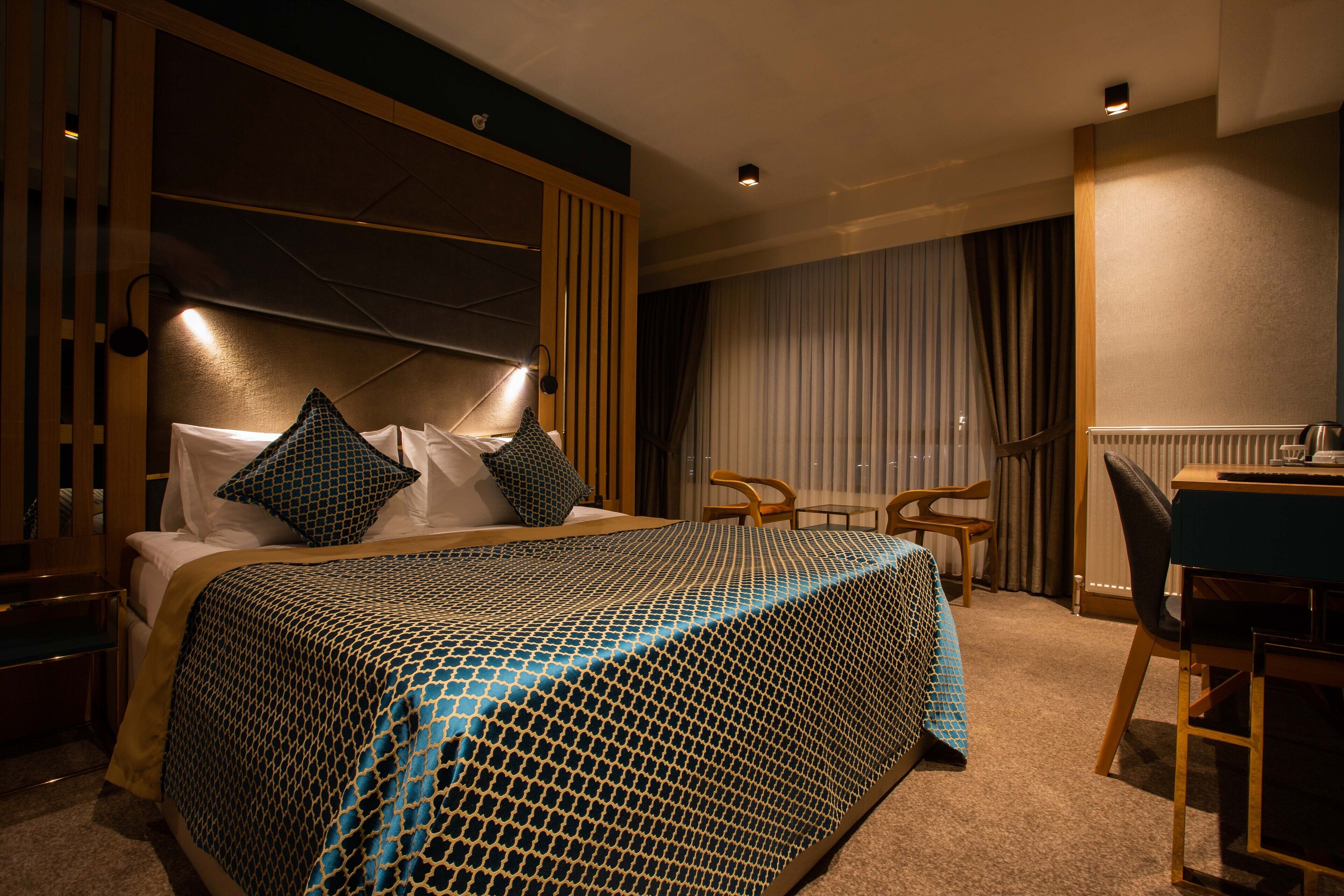 Standard French Bed Room | Minibar, desk, free WiFi