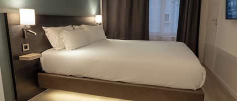 Double Room, 1 Queen Bed, City View (5) | Premium bedding, memory-foam beds, individually decorated, desk