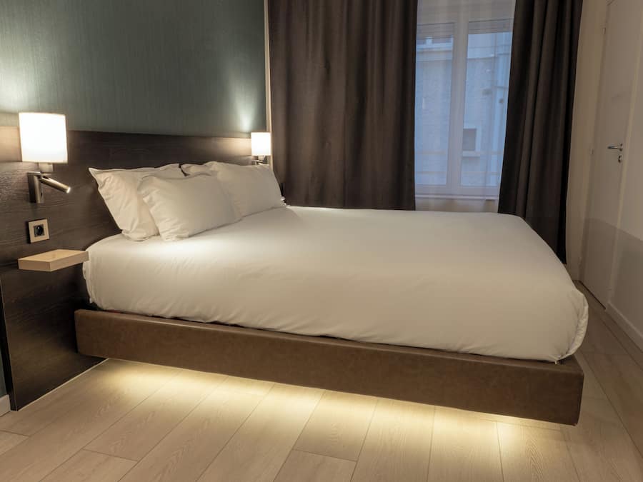 Double Room, 1 Queen Bed, City View (5)