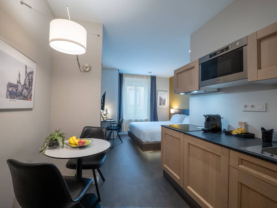 Camera doppia, vista città (1) | Biancheria da letto di alta qualità, materassi in memory foam