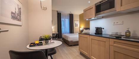 Chambre Double, vue ville (1)