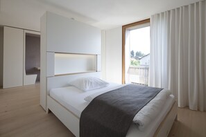1 slaapkamer, een strijkplank/strijkijzer, wifi, beddengoed