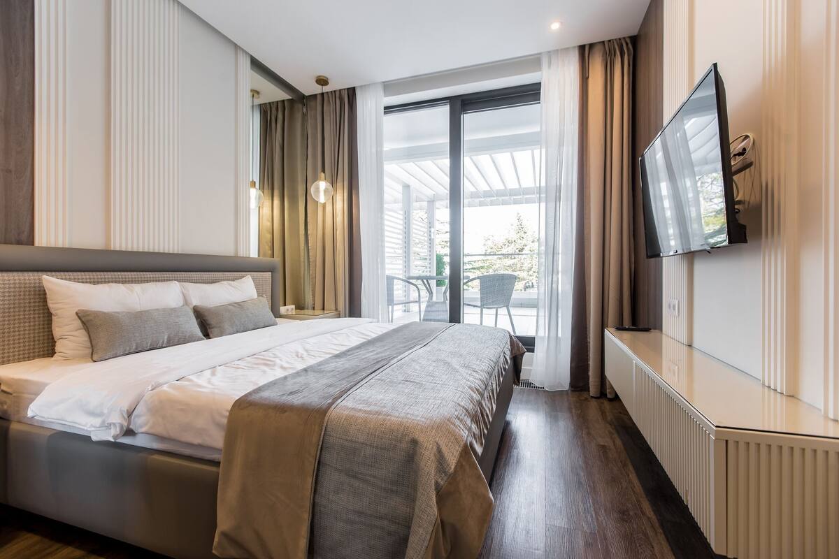 1 bedroom, in-room safe, blackout curtains, iron/ironing board