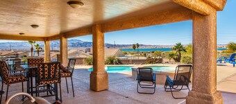 Lake View Resort compound-6 bedrooms-2 casitas -pool house- pool & spa