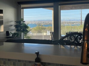 Interior - Lake View Resort compound-6 bedrooms-2 casitas -pool house- pool & spa  (Lake Havasu City)