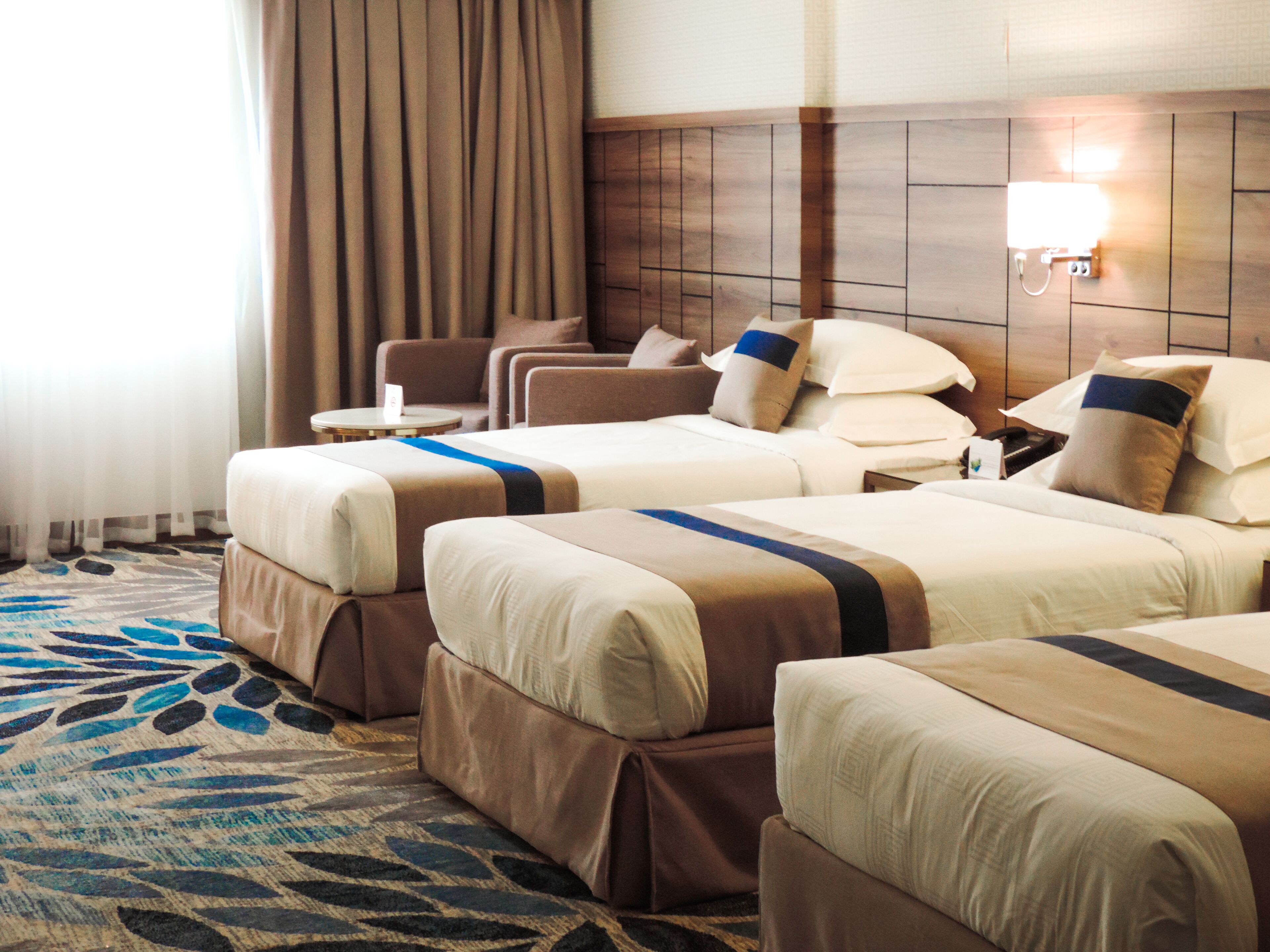 deluxe triple room | city view