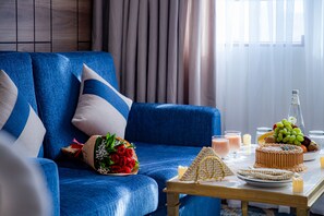 En 43-tommers smart-TV med Parabol-TV samt TV