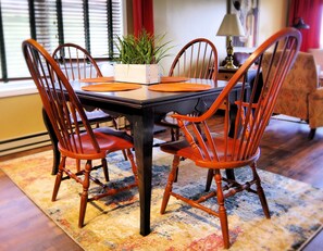 Dining - Overlook at Southcrest condo (Beech Mountain)