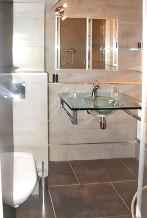 Shower, towels - Homerez - Studio in Villers-sur-Mer (Villers-sur-Mer)