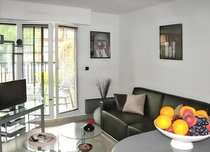 Flat-screen TV, DVD player - Homerez - Studio in Villers-sur-Mer (Villers-sur-Mer)