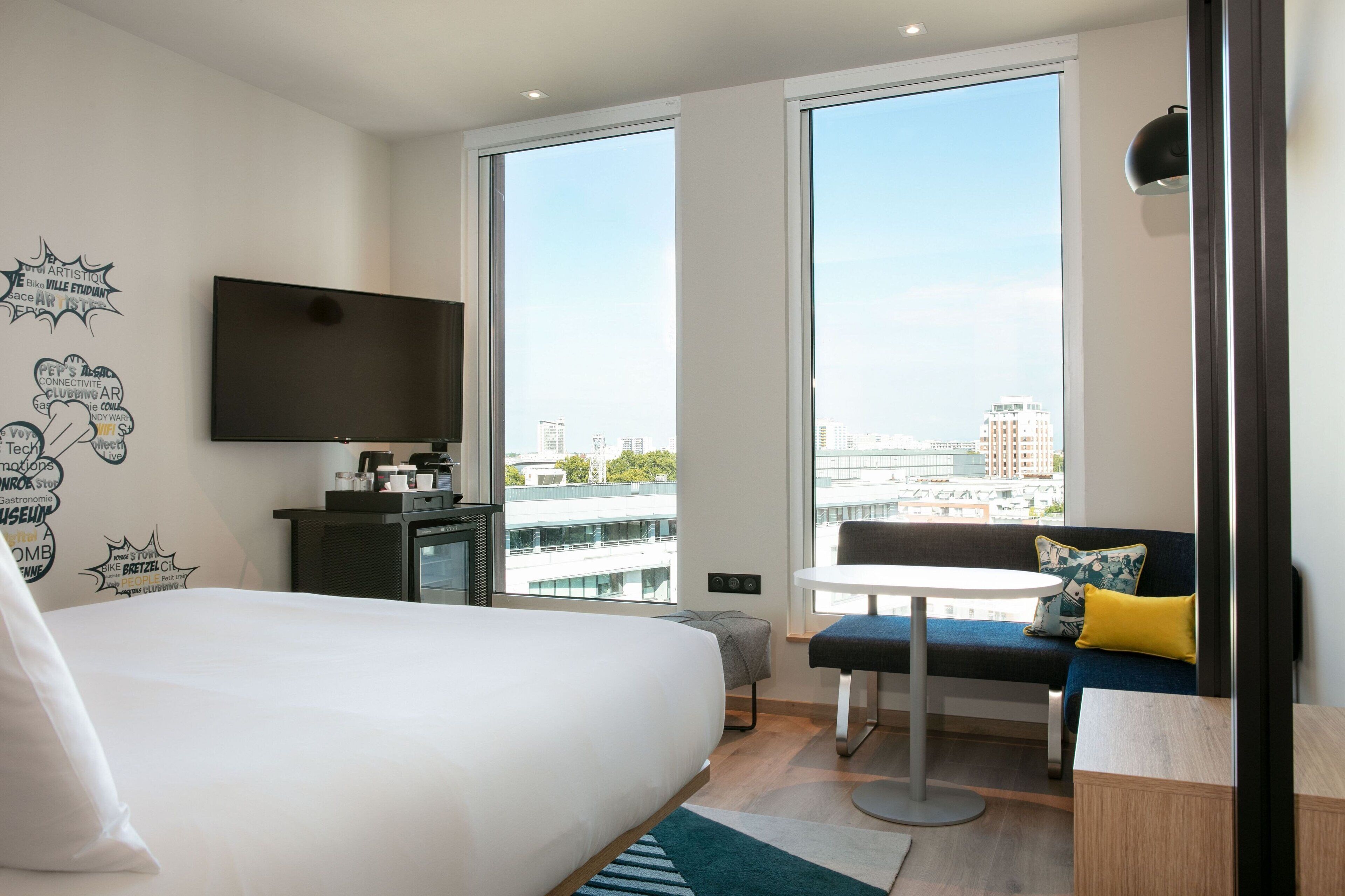 aloft, room, 1 king bed | premium bedding, in-room safe, individually decorated