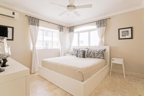 2 chambres, fer et planche à repasser, lit parapluie, Wi-Fi gratuit