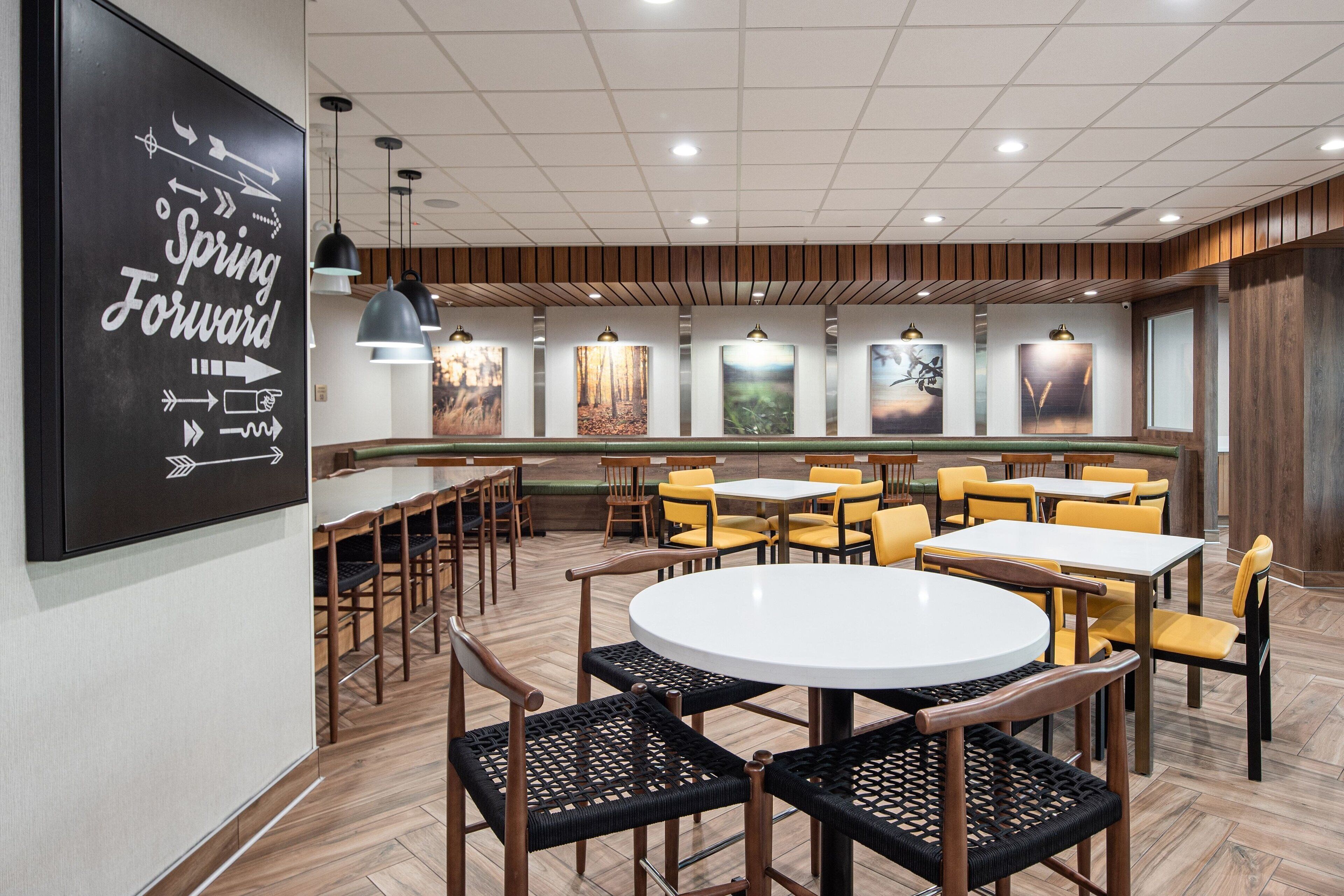 free daily continental breakfast